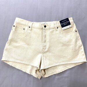 NWT Abercrombie & Fitch High Rise Mom Shorts Women Cream Size 33/16